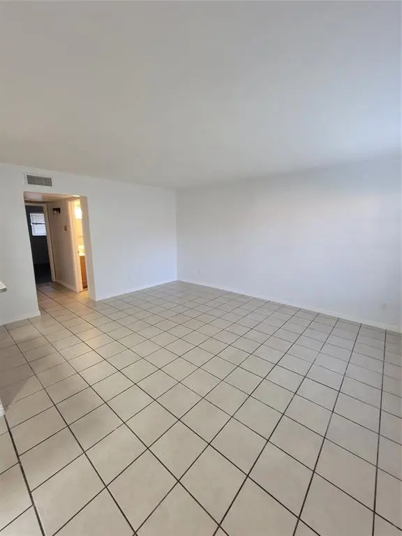 Dallas, TX 75234,3520 Parkridge Drive #114