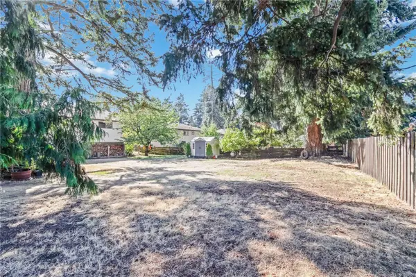 Langford, BC V9B 2N7,966 Jenkins Ave