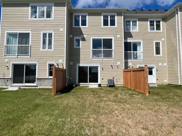 Wasaga Beach, ON L9Z 0K4,96 Sandhill Crane DR