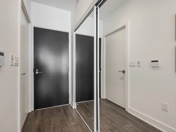 Toronto C08, ON M5B 0B1,89 Mcgill ST #Ph03