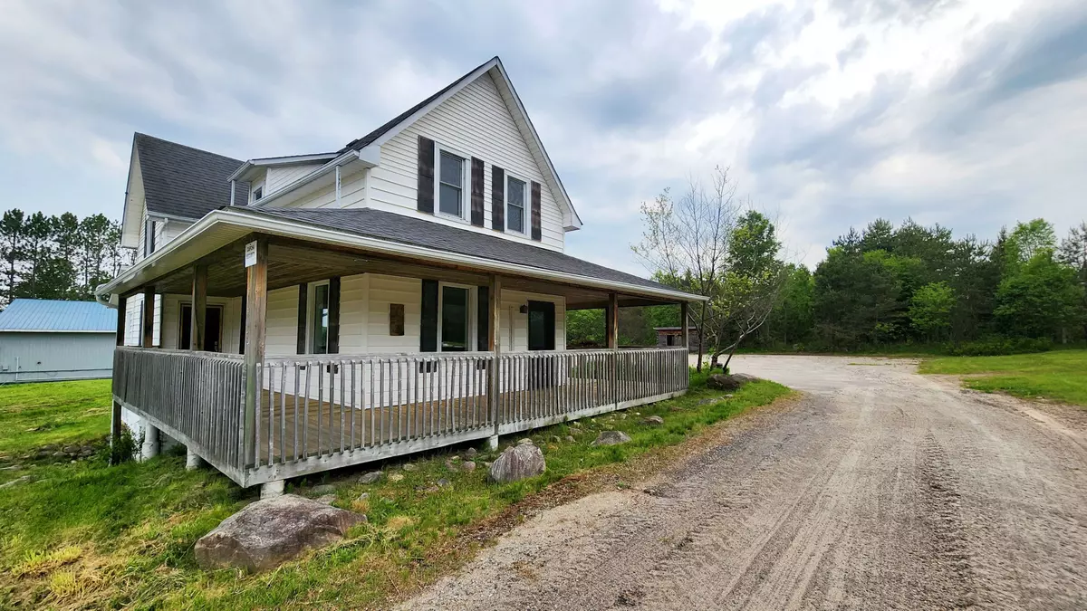 Armour, ON P0A 1C0,59 ontario ST #Main