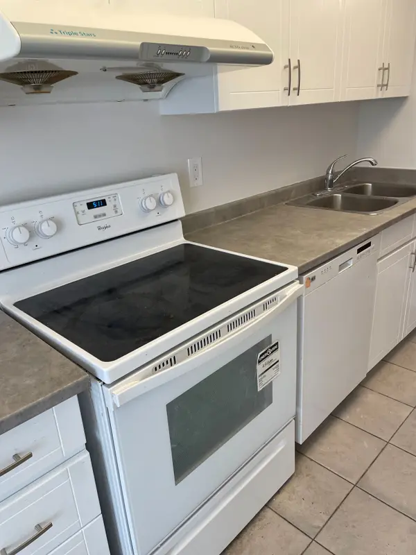 195 St. Patrick ST #508, Toronto C01, ON M5T 2Y8