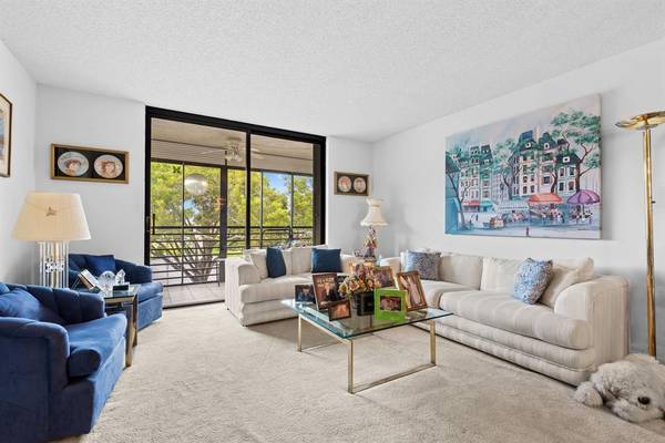 Pembroke Pines, FL 33026,1000 Colony Point Cir #311