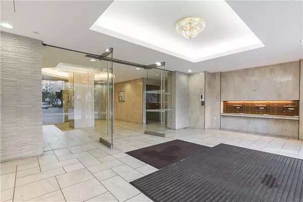 Brooklyn, NY 11235,50 Oceana DR West #10F