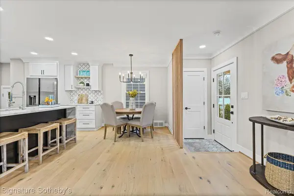 Fenton, MI 48220,549 Edgewood PL