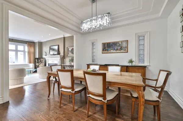 Toronto C04, ON M5N 2L4,108 Castlewood RD