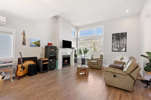 Langford, BC V9B 6Z7,2911 Constellation Ave