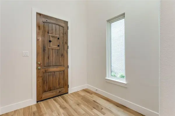 Dallas, TX 75223,7118 Granada Place