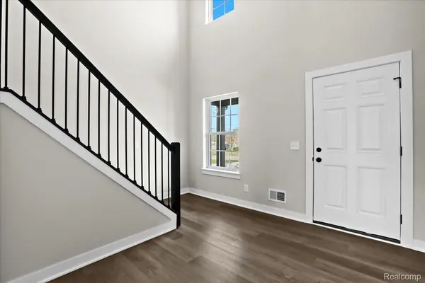 Livonia, MI 48152,20555 Angling RD