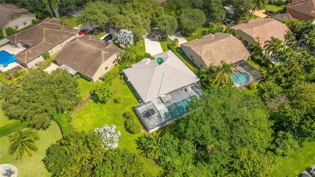 1400 NW 102nd Dr, Coral Springs, FL 33071