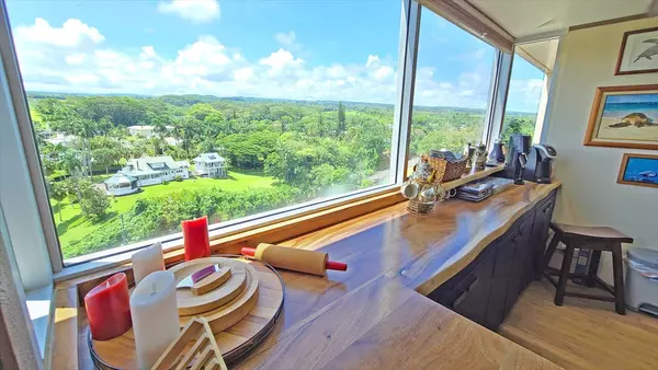 Hilo, HI 96720,84 PUKIHAE ST #PH6