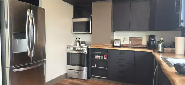 Hilo, HI 96720,84 PUKIHAE ST #PH6