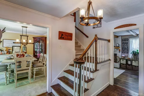 Lynchburg, VA 24502,264 Robinson DR