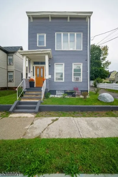 26 Norwood St, Haledon Boro, NJ 07508