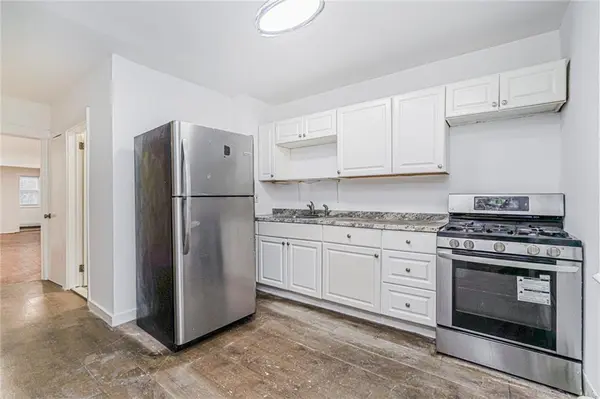 Staten  Island, NY 10301,162 John ST