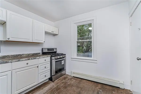 Staten  Island, NY 10301,162 John ST