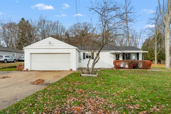 Portage, MI 49002,646 S Shore DR