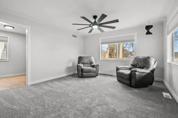 Portage, MI 49002,646 S Shore DR