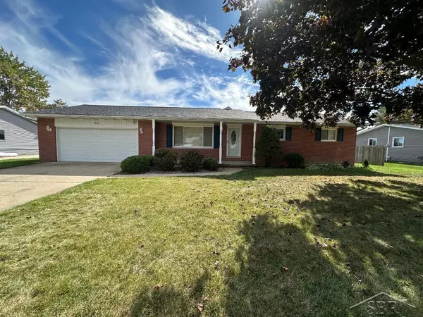 Saginaw, MI 48604,853 Waukee LN