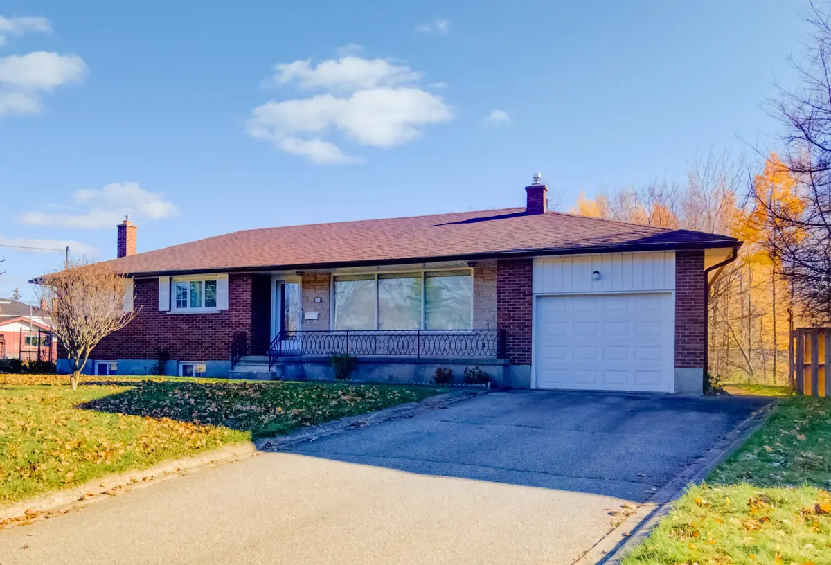 12 Kara Lee CT, Guelph, ON N1E 4P2