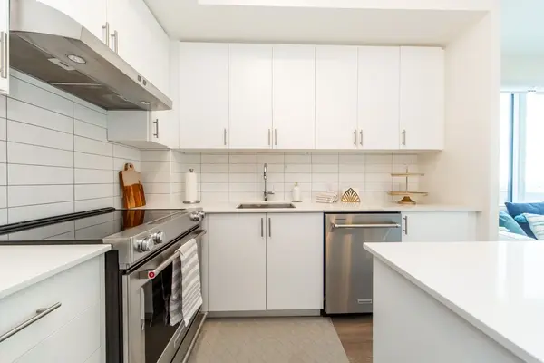 Vaughan, ON L4K 0M6,9000 Jane ST #403