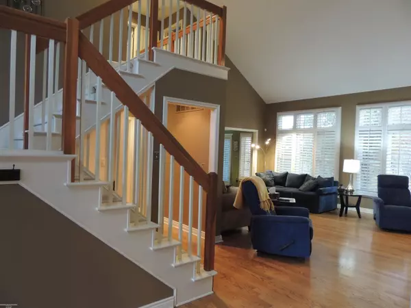 Macomb, MI 48042,16200 Thames LN