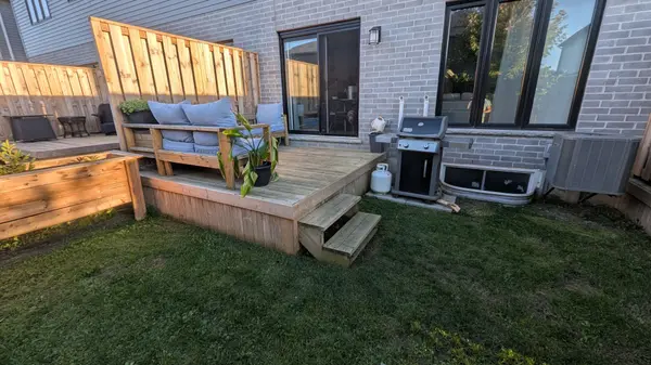 1 MILLER DR #3, Lucan Biddulph, ON N0M 2J0