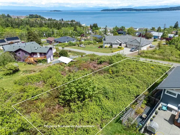 Union Bay, BC V0R 3B0,Lot 7 6th St