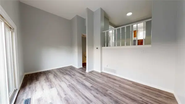 Kitchener, ON N2M 5E5,51 Paulander DR #43