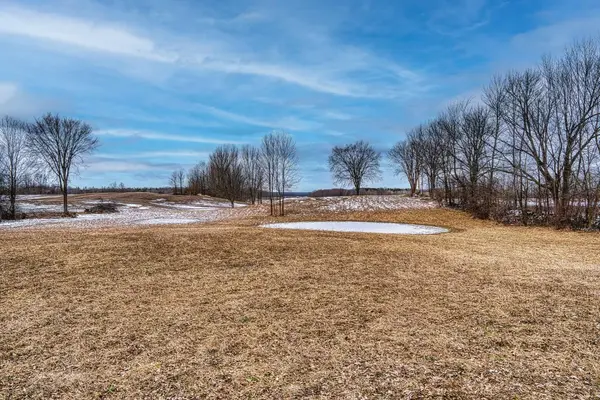 Chatsworth, ON N0H 1G0,316486 6 HWY