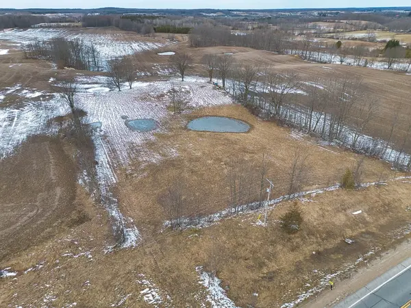 Chatsworth, ON N0H 1G0,316486 6 HWY