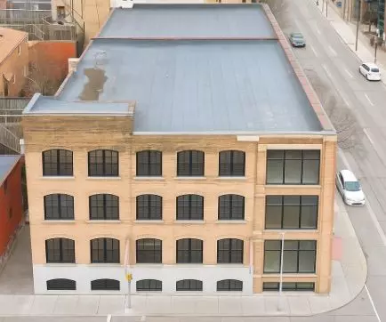 Toronto C01, ON M5T 1V6,14 McCaul ST #B103