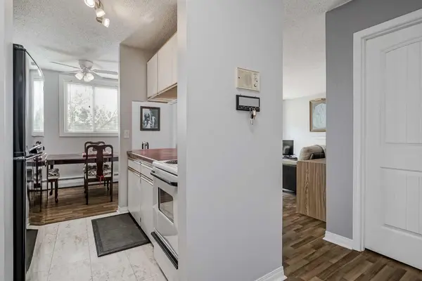 1435 7 AVE NW #444, Calgary, AB T2N 0Z3