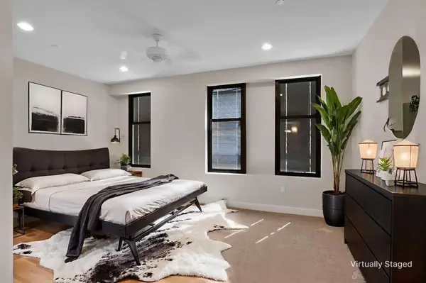 Shreveport, LA 71101,229 Milam Street #42