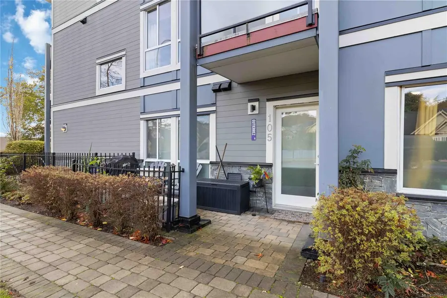 4050 Douglas St #105, Saanich, BC V8X 0A5
