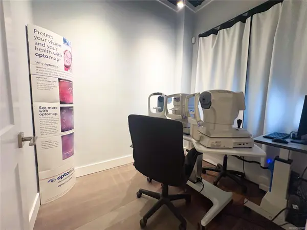 Langford, BC V9B 0H9,755 Goldstream Ave #104