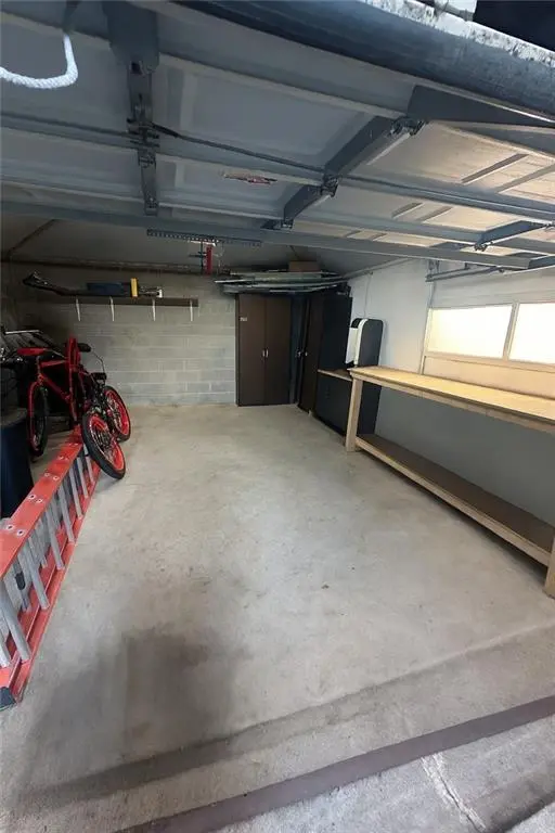 Brooklyn, NY 11218,420 Stratford RD