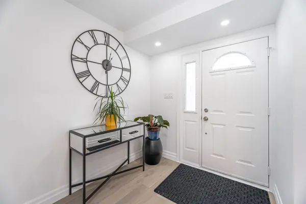 Brampton, ON L6V 1Z2,230 Archdekin DR