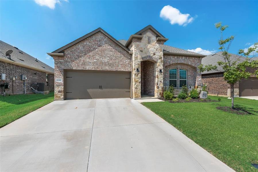 11209 Autry Ridge Lane, Aubrey, TX 76227