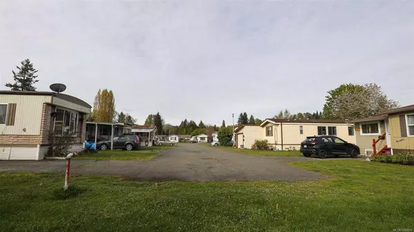 1700 Cumberland Rd, Courtenay, BC V9N 2E9