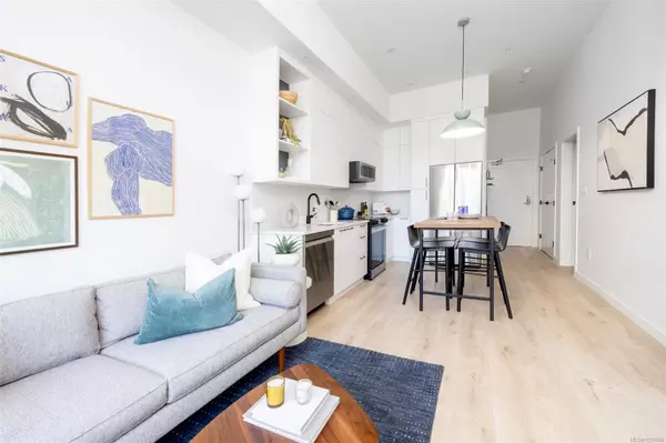 Esquimalt, BC V9A 2A4,1075 Tillicum Rd #311