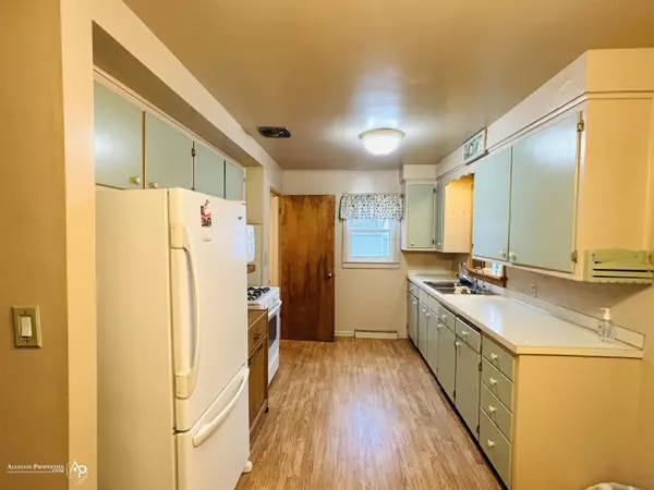 Flint, MI 48532,1396 S Graham RD