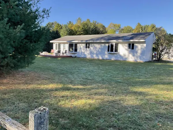 Beulah, MI 49617,1222 S Pioneer RD