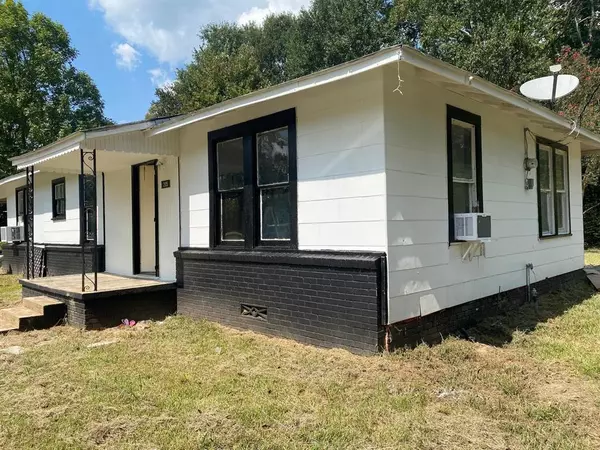 Elkhart, TX 75839,205 Gammage Street