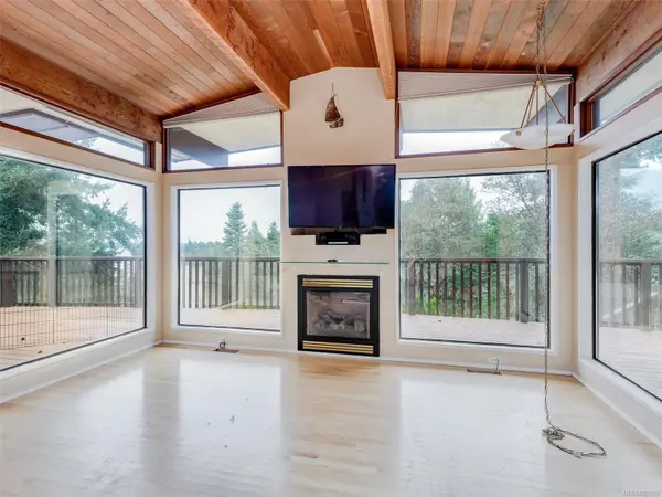 North Saanich, BC V8L 5H9,10931 Inwood Rd