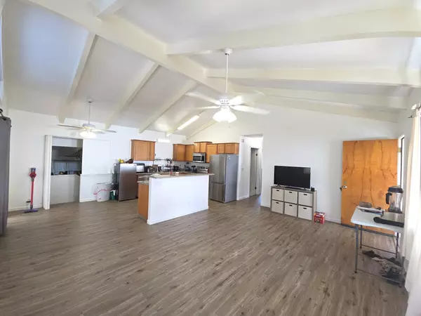 Keaau, HI 96749,15-1945 8TH AVE