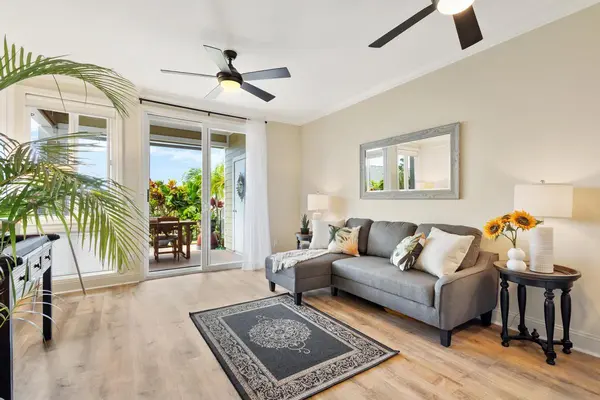 Kailua-kona, HI 96740,75-6009 ALII DR #P3