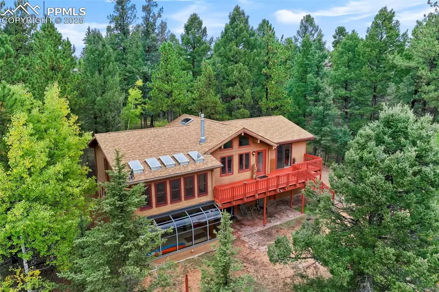 137 Lake CIR, Divide, CO 80814