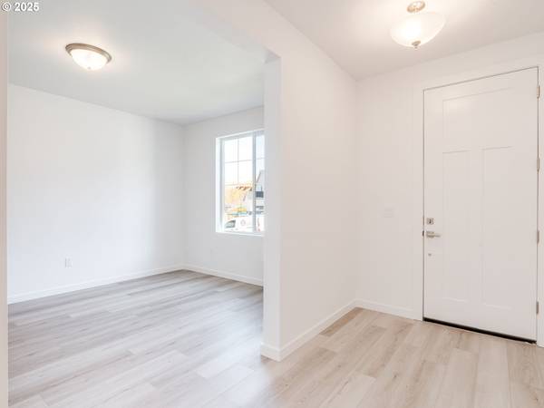 Estacada, OR 97023,2031 NE CURRIN CREEK DR