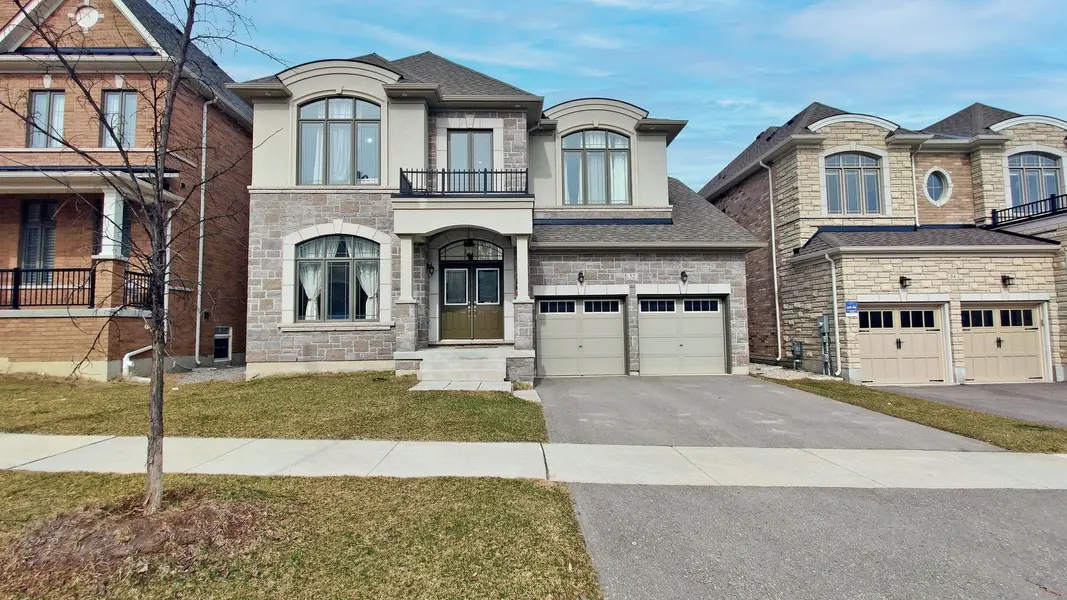 52 Daisy Meadow CRES, Caledon, ON L7C 4G3